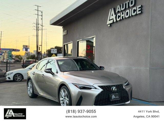 2021 Lexus IS IS 300 RWD photo