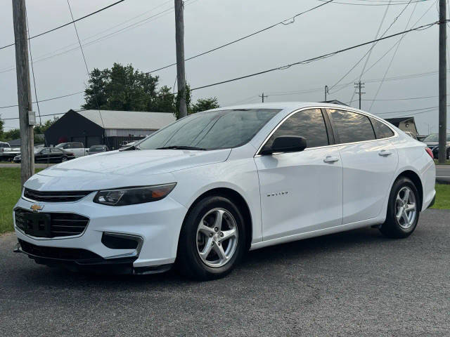 2017 Chevrolet Malibu LS FWD photo