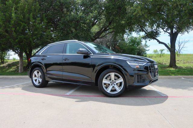 2021 Audi Q8 Premium AWD photo