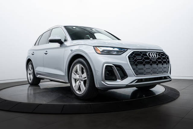 2021 Audi Q5 Premium Plus AWD photo