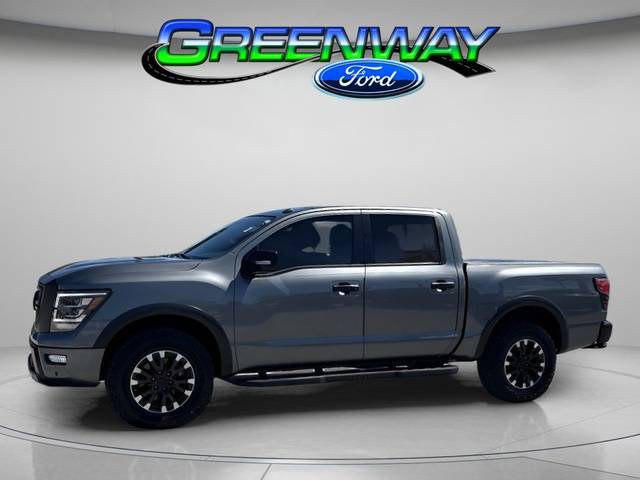 2021 Nissan Titan PRO-4X 4WD photo