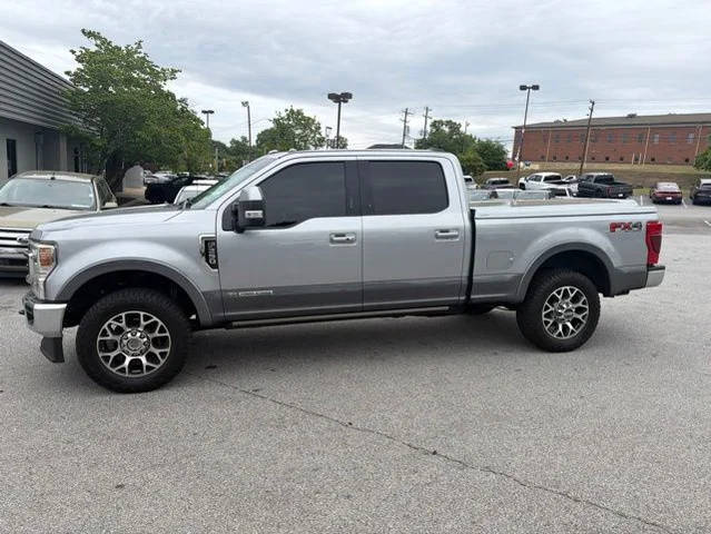 2021 Ford F-250 Super Duty LARIAT 4WD photo