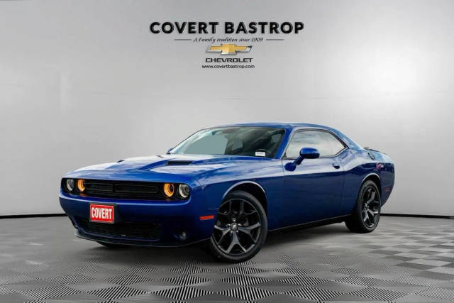 2020 Dodge Challenger SXT RWD photo