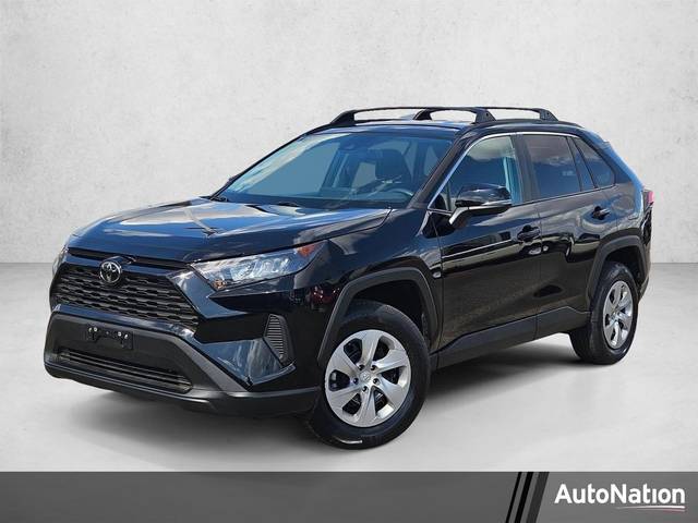 2021 Toyota RAV4 LE AWD photo