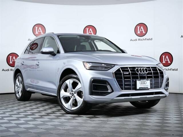 2021 Audi Q5 Premium Plus AWD photo