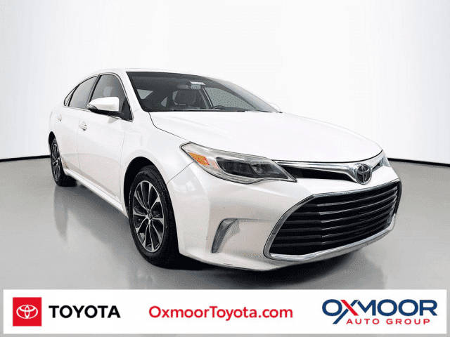 2016 Toyota Avalon XLE Plus FWD photo