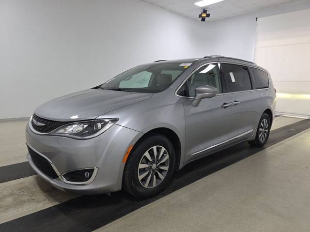 2020 Chrysler Pacifica Minivan Touring L Plus FWD photo