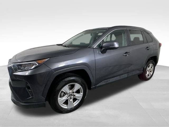 2021 Toyota RAV4 XLE FWD photo