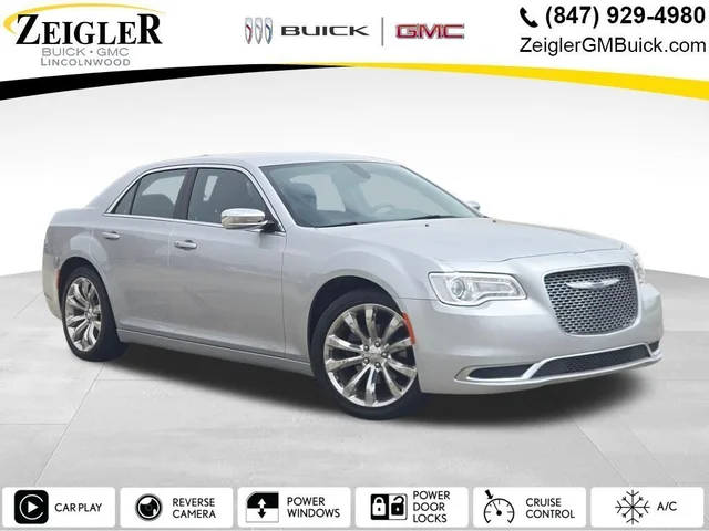 2021 Chrysler 300 Touring RWD photo