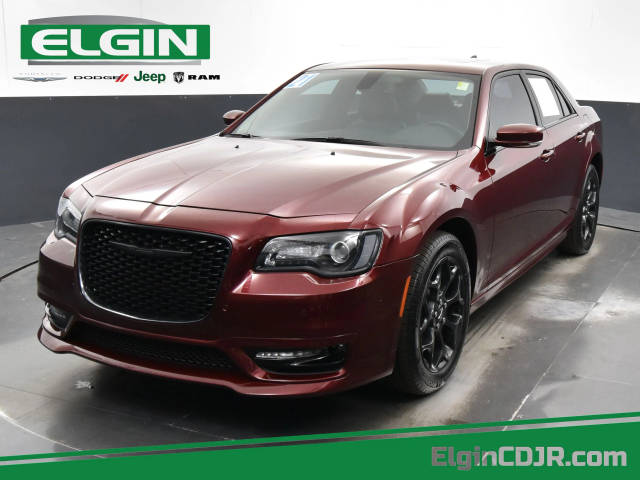 2021 Chrysler 300 Touring L AWD photo