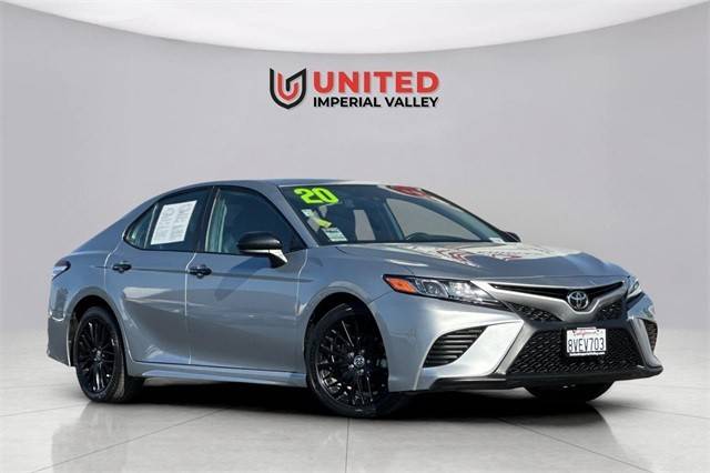 2020 Toyota Camry SE Nightshade FWD photo