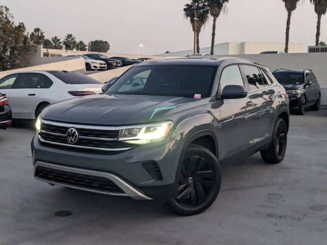 2021 Volkswagen Atlas Cross Sport 2.0T SE w/Technology AWD photo