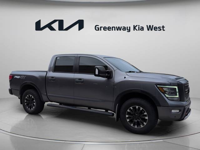 2021 Nissan Titan PRO-4X 4WD photo