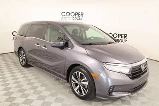 2021 Honda Odyssey Touring FWD photo