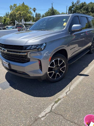2021 Chevrolet Suburban RST 4WD photo