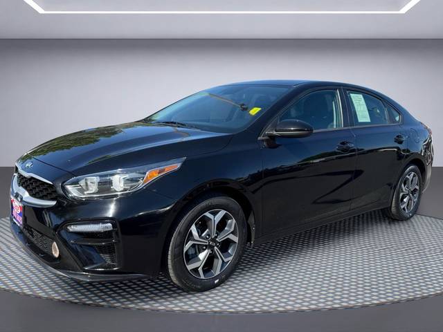 2021 Kia Forte LXS FWD photo