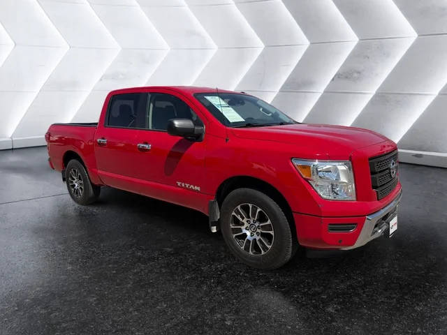 2021 Nissan Titan SV RWD photo
