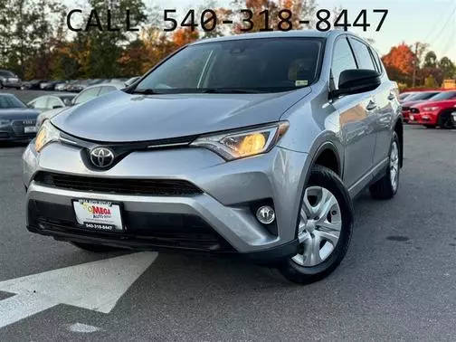 2018 Toyota RAV4 LE AWD photo