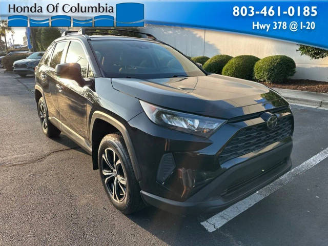 2021 Toyota RAV4 LE FWD photo