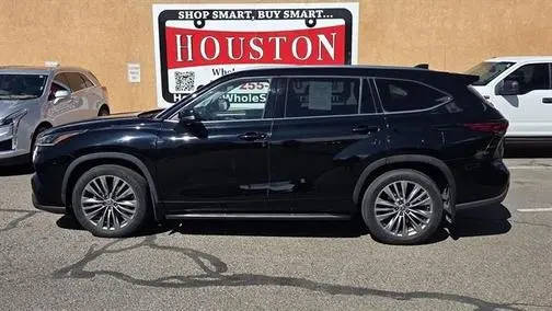 2021 Toyota Highlander Platinum AWD photo