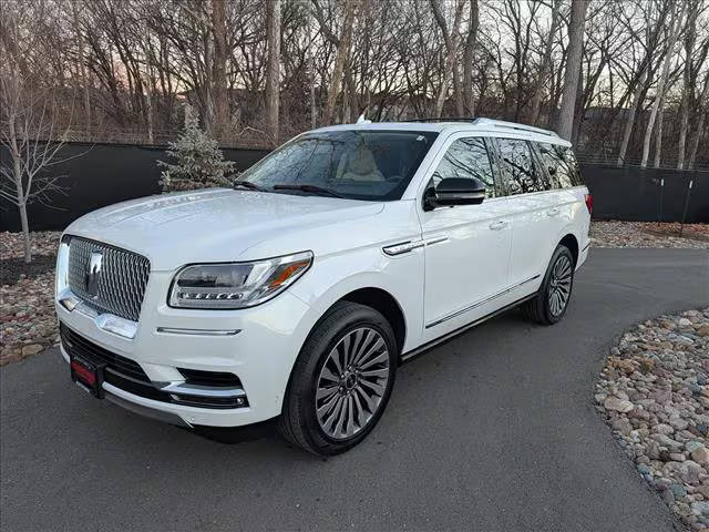 2020 Lincoln Navigator Reserve 4WD photo