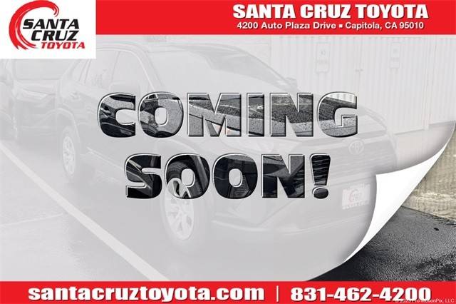 2021 Toyota RAV4 LE FWD photo