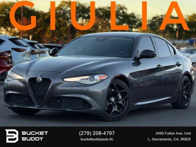 2021 Alfa Romeo Giulia RWD photo