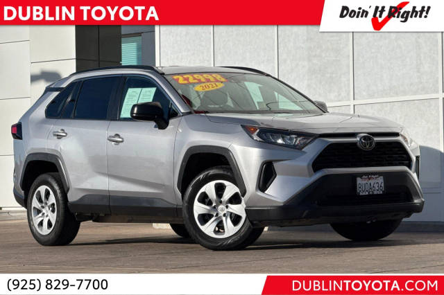 2021 Toyota RAV4 LE FWD photo