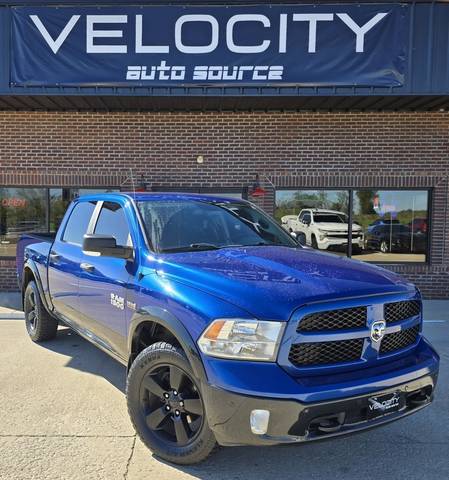 2017 Ram 1500 Big Horn 4WD photo