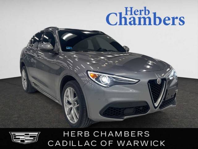 2020 Alfa Romeo Stelvio Ti Sport AWD photo