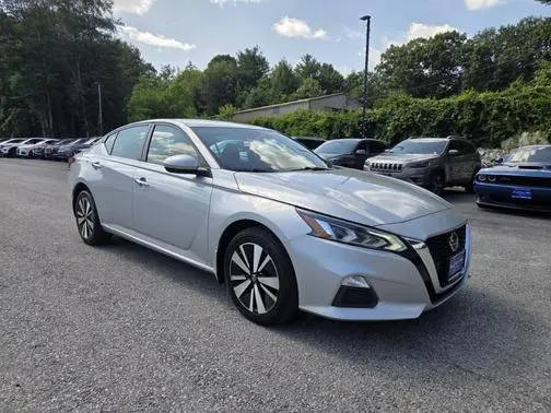 2021 Nissan Altima 2.5 SV AWD photo