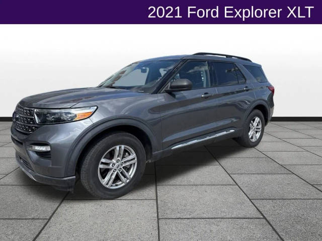 2021 Ford Explorer XLT 4WD photo