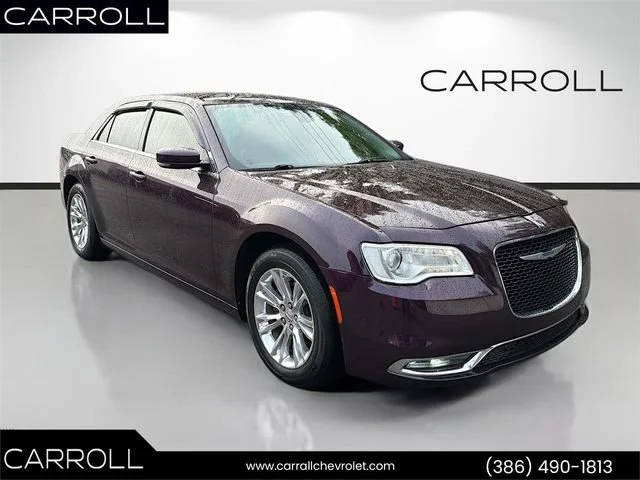 2021 Chrysler 300 Touring L RWD photo