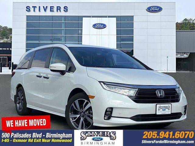 2021 Honda Odyssey Touring FWD photo