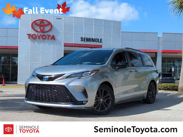 2021 Toyota Sienna XSE FWD photo