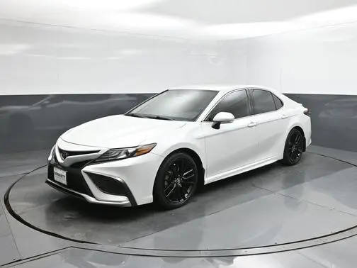 2021 Toyota Camry XSE FWD photo