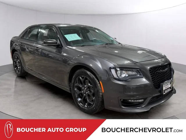 2021 Chrysler 300 Touring L AWD photo