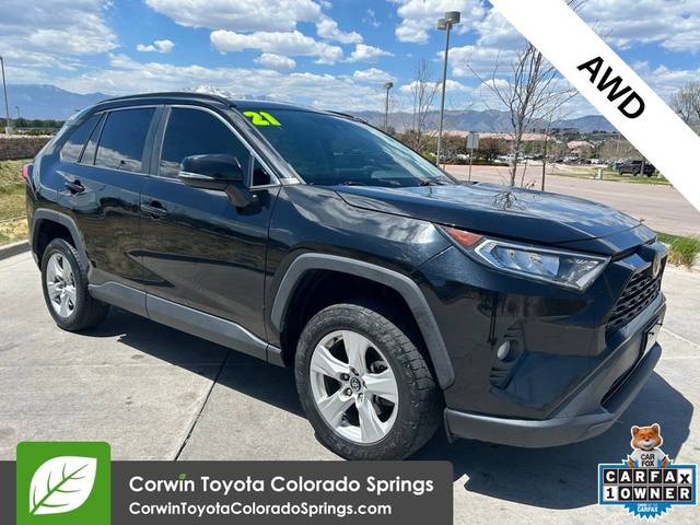 2021 Toyota RAV4 XLE AWD photo