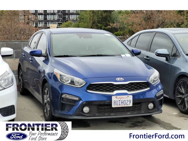 2021 Kia Forte LXS FWD photo