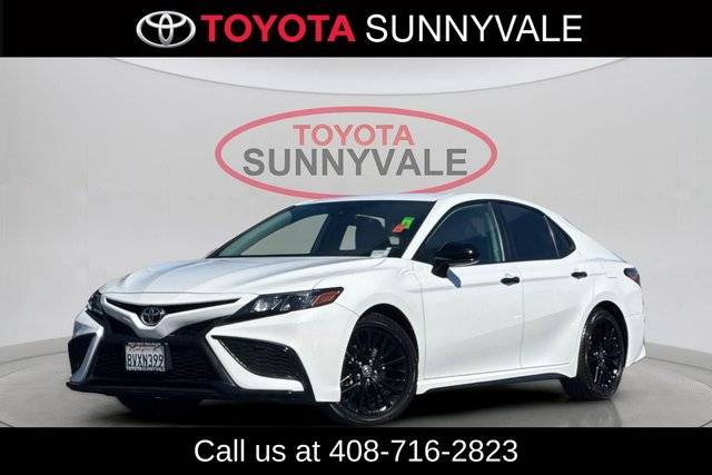 2021 Toyota Camry SE Nightshade FWD photo