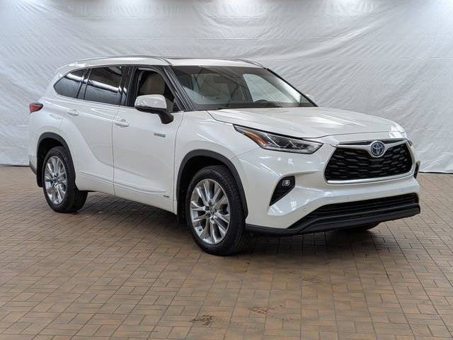 2021 Toyota Highlander Hybrid Limited AWD photo