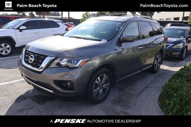 2020 Nissan Pathfinder SL FWD photo