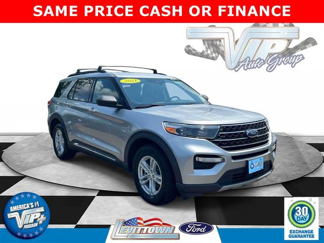 2021 Ford Explorer XLT 4WD photo