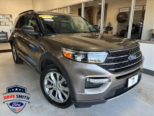 2021 Ford Explorer XLT 4WD photo