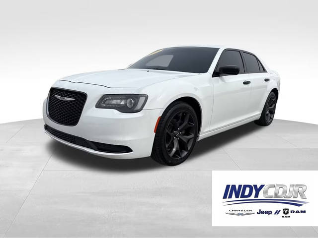 2021 Chrysler 300 Touring RWD photo
