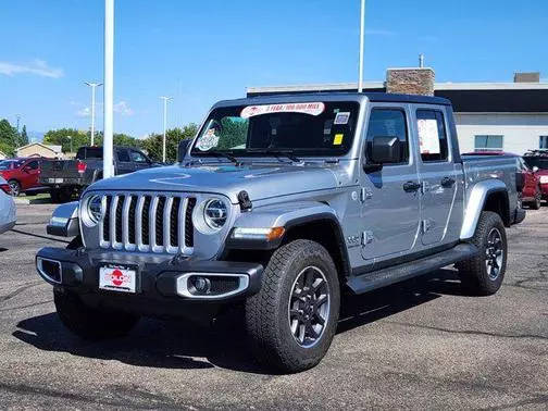 2021 Jeep Gladiator Overland 4WD photo