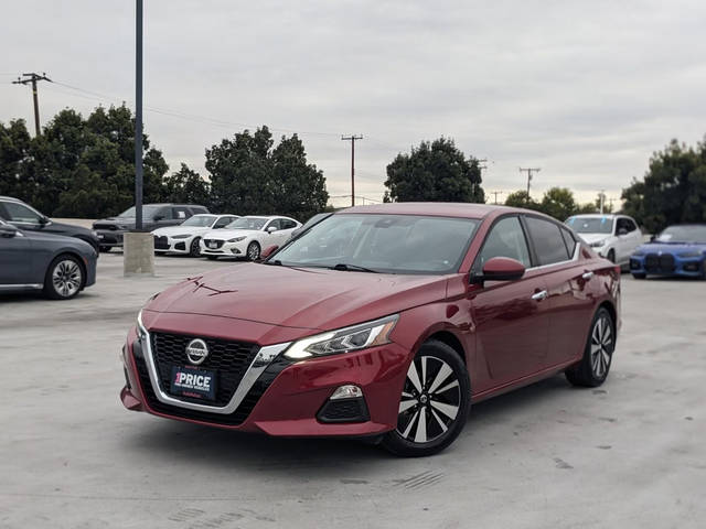 2021 Nissan Altima 2.5 SV FWD photo