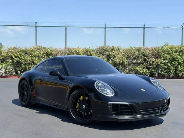 2019 Porsche 911 Carrera 4 AWD photo