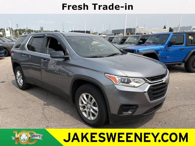 2021 Chevrolet Traverse LS FWD photo