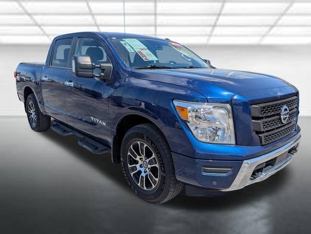 2021 Nissan Titan SV 4WD photo